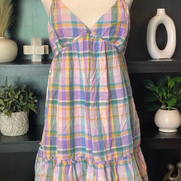 Women’s dress. - Picture 3 of 4